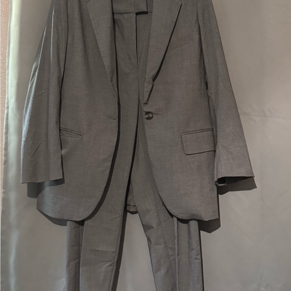 H&M Elegant Gray Blazer Suit